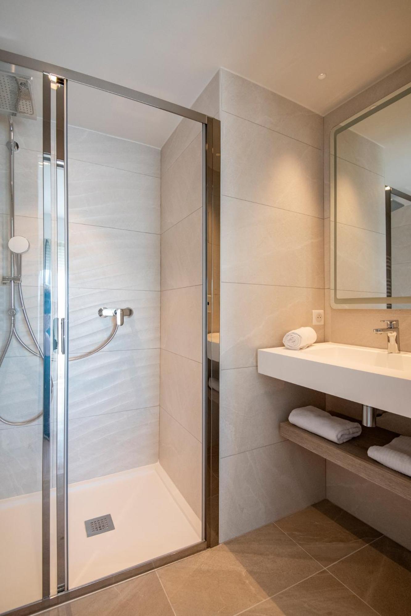 Residence Hoteliere Chambord Au Coeur De Menton - Entierement Renovee מראה חיצוני תמונה