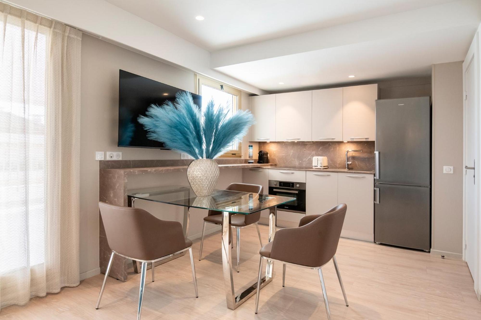Residence Hoteliere Chambord Au Coeur De Menton - Entierement Renovee מראה חיצוני תמונה