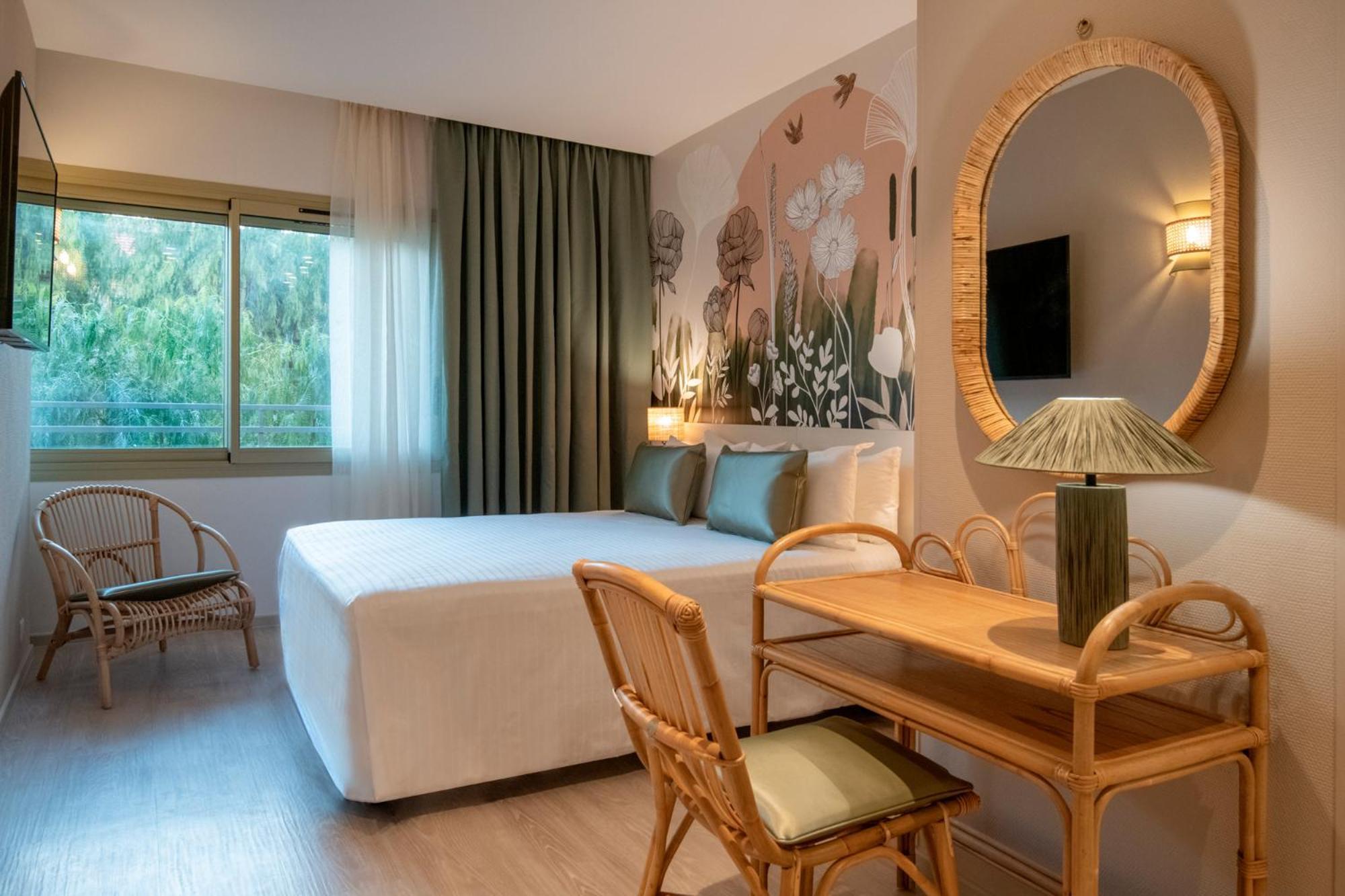 Residence Hoteliere Chambord Au Coeur De Menton - Entierement Renovee מראה חיצוני תמונה